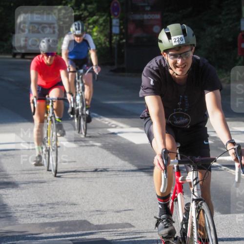 08.09.2024 - Stadtparktriathlon Zöllner http://msf.ph/oto/6984418 08.09.2024 09:52:09 Radfahren 188, 207, 226, 259 meine-sportfotos.de