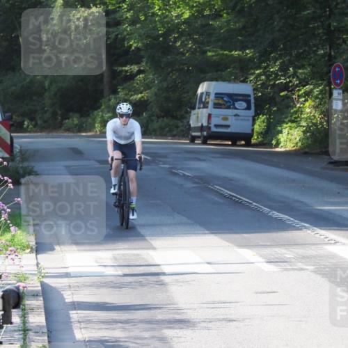 08.09.2024 - Stadtparktriathlon Zöllner http://msf.ph/oto/6984453 08.09.2024 09:52:14 Radfahren 188, 207, 259 meine-sportfotos.de
