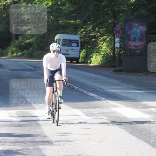 08.09.2024 - Stadtparktriathlon Zöllner http://msf.ph/oto/6984465 08.09.2024 09:52:15 Radfahren 188, 207, 259 meine-sportfotos.de