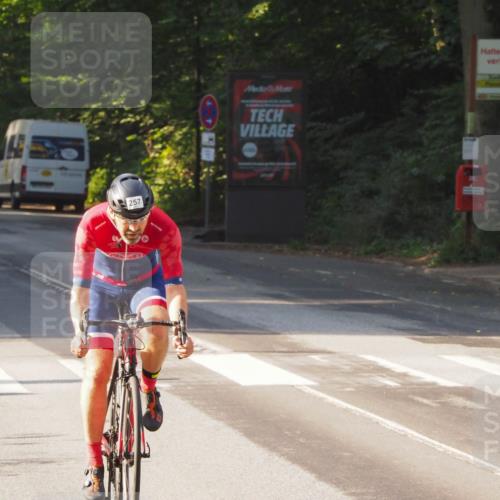 08.09.2024 - Stadtparktriathlon Zöllner http://msf.ph/oto/6984503 08.09.2024 09:52:28 Radfahren 257 meine-sportfotos.de