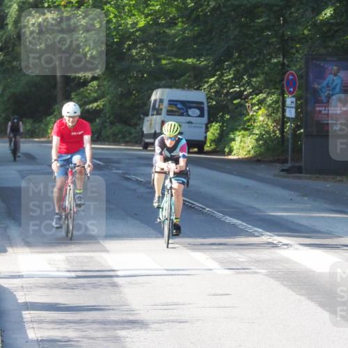 08.09.2024 - Stadtparktriathlon Zöllner http://msf.ph/oto/6984530 08.09.2024 09:52:43 Radfahren 141, 220, 241, 258, 262 meine-sportfotos.de