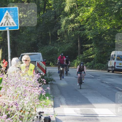 08.09.2024 - Stadtparktriathlon Zöllner http://msf.ph/oto/6984534 08.09.2024 09:52:47 Radfahren 141, 213, 215, 220, 262 meine-sportfotos.de