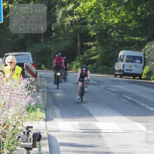 08.09.2024 - Stadtparktriathlon Zöllner http://msf.ph/oto/6984540 08.09.2024 09:52:48 Radfahren 141, 213, 215, 220, 262 meine-sportfotos.de