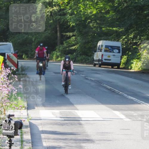 08.09.2024 - Stadtparktriathlon Zöllner http://msf.ph/oto/6984545 08.09.2024 09:52:48 Radfahren 141, 213, 215, 220, 262 meine-sportfotos.de