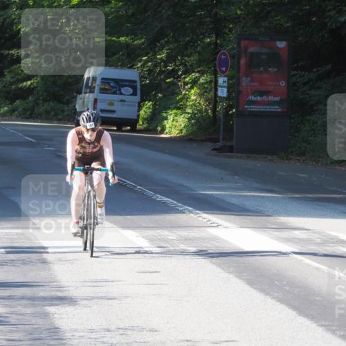 08.09.2024 - Stadtparktriathlon Zöllner http://msf.ph/oto/6984553 08.09.2024 09:52:51 Radfahren 141, 213, 215 meine-sportfotos.de