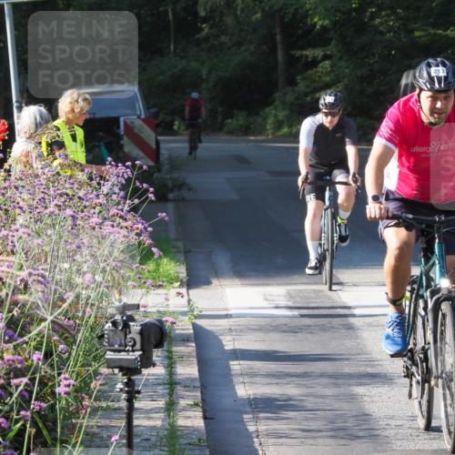 08.09.2024 - Stadtparktriathlon Zöllner http://msf.ph/oto/6984573 08.09.2024 09:52:54 Radfahren 141, 213, 215, 230 meine-sportfotos.de
