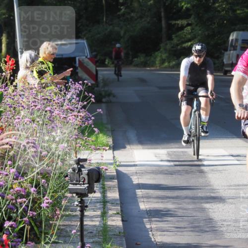 08.09.2024 - Stadtparktriathlon Zöllner http://msf.ph/oto/6984576 08.09.2024 09:52:54 Radfahren 141, 213, 215, 230 meine-sportfotos.de