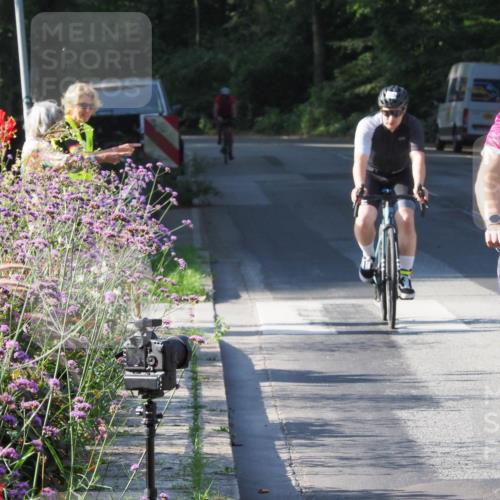08.09.2024 - Stadtparktriathlon Zöllner http://msf.ph/oto/6984577 08.09.2024 09:52:54 Radfahren 141, 213, 215, 230 meine-sportfotos.de