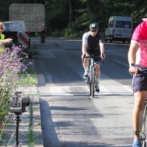 08.09.2024 - Stadtparktriathlon Zöllner http://msf.ph/oto/6984579 08.09.2024 09:52:54 Radfahren 141, 213, 215, 230 meine-sportfotos.de