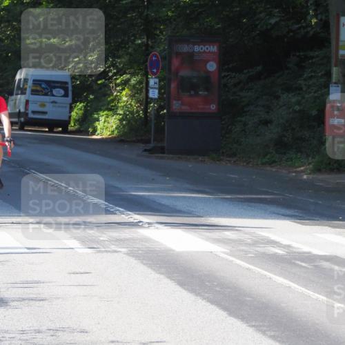 08.09.2024 - Stadtparktriathlon Zöllner http://msf.ph/oto/6984603 08.09.2024 09:53:01 Radfahren 215, 230 meine-sportfotos.de