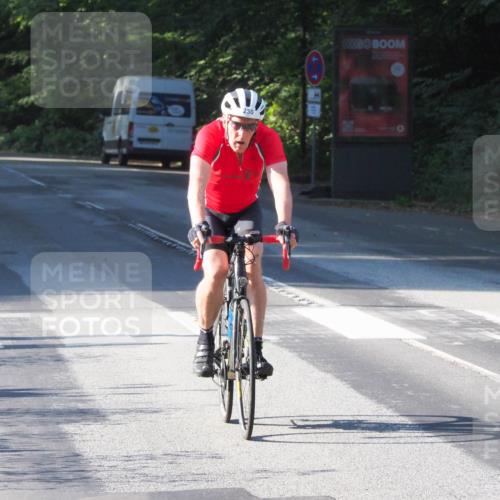 08.09.2024 - Stadtparktriathlon Zöllner http://msf.ph/oto/6984619 08.09.2024 09:53:02 Radfahren 230 meine-sportfotos.de
