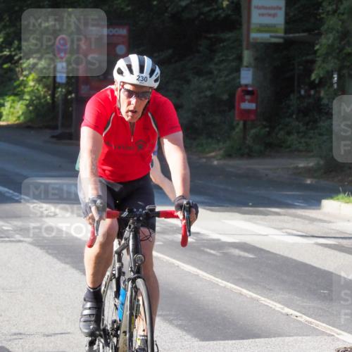 08.09.2024 - Stadtparktriathlon Zöllner http://msf.ph/oto/6984626 08.09.2024 09:53:03 Radfahren 230 meine-sportfotos.de