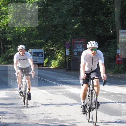 08.09.2024 - Stadtparktriathlon Zöllner http://msf.ph/oto/6984650 08.09.2024 09:53:53 Radfahren 194, 214, 216 meine-sportfotos.de