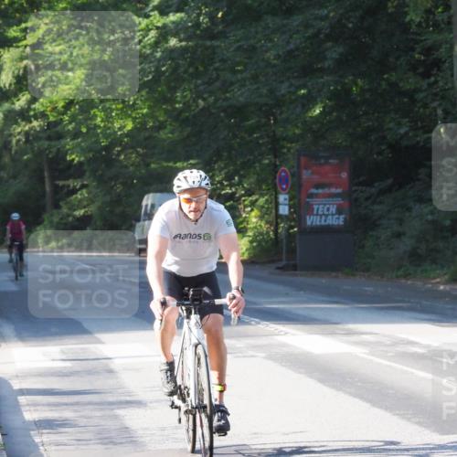 08.09.2024 - Stadtparktriathlon Zöllner http://msf.ph/oto/6984654 08.09.2024 09:53:53 Radfahren 194, 214, 216 meine-sportfotos.de