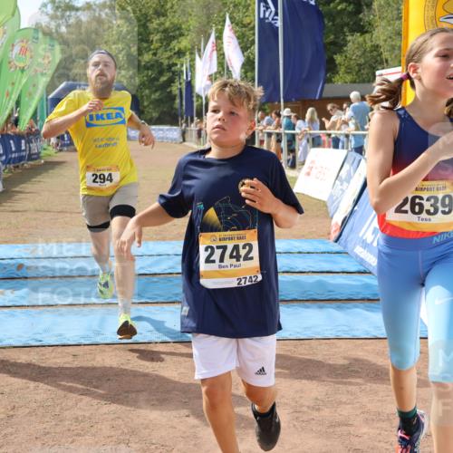 08.09.2024 - Airport Race Strokosch-Dieckow http://msf.ph/oto/6986479 08.09.2024 12:05:50 Ziel 52, 294, 2639, 2654, 2742, 2786, 2835, 2887, 3005, 3028 meine-sportfotos.de