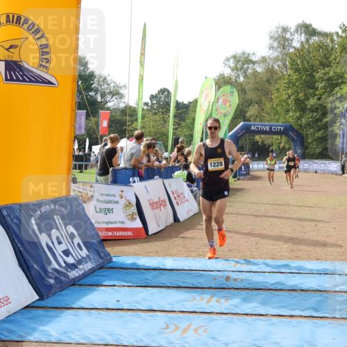 08.09.2024 - Airport Race Strokosch-Dieckow http://msf.ph/oto/6986615 08.09.2024 12:06:43 Ziel 1228, 2807, 2868, 3035, 3094 meine-sportfotos.de