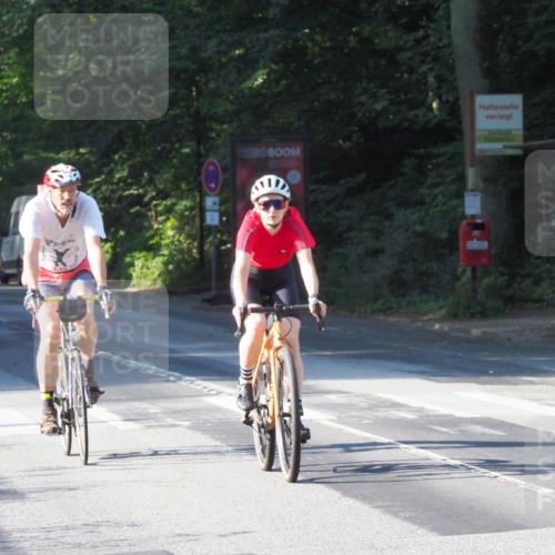 08.09.2024 - Stadtparktriathlon Zöllner http://msf.ph/oto/6987149 08.09.2024 09:54:28 Radfahren 186, 192, 195, 206, 228, 238, 244 meine-sportfotos.de