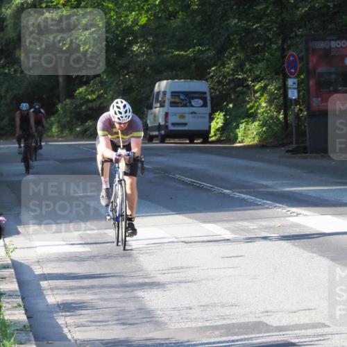 08.09.2024 - Stadtparktriathlon Zöllner http://msf.ph/oto/6987294 08.09.2024 09:57:56 Radfahren 193, 200, 211, 217 meine-sportfotos.de