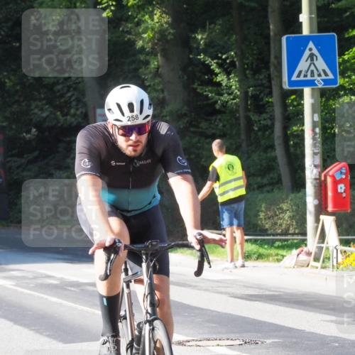 08.09.2024 - Stadtparktriathlon Zöllner http://msf.ph/oto/6987336 08.09.2024 09:58:56 Radfahren 241, 257, 258 meine-sportfotos.de