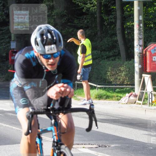08.09.2024 - Stadtparktriathlon Zöllner http://msf.ph/oto/6987353 08.09.2024 09:59:02 Radfahren 241, 257 meine-sportfotos.de