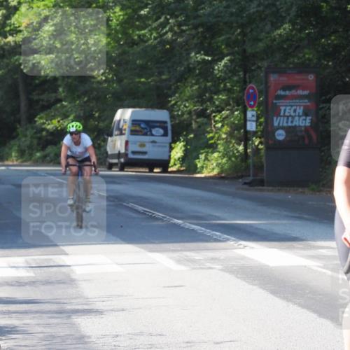 08.09.2024 - Stadtparktriathlon Zöllner http://msf.ph/oto/6987556 08.09.2024 10:01:41 Radfahren 186, 192, 195, 237, 244 meine-sportfotos.de