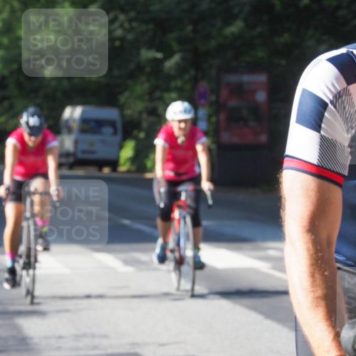 08.09.2024 - Stadtparktriathlon Zöllner http://msf.ph/oto/6987572 08.09.2024 10:01:53 Radfahren 198, 206, 212, 214 meine-sportfotos.de