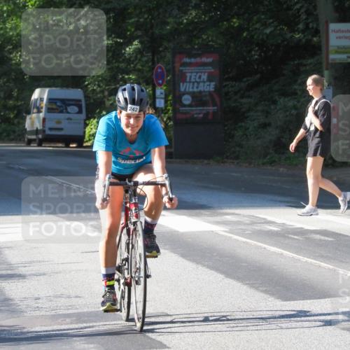 08.09.2024 - Stadtparktriathlon Zöllner http://msf.ph/oto/6987699 08.09.2024 10:03:36 Radfahren 242 meine-sportfotos.de