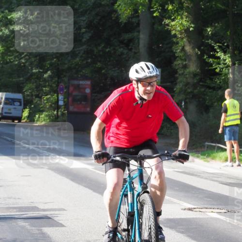 08.09.2024 - Stadtparktriathlon Zöllner http://msf.ph/oto/6987725 08.09.2024 10:04:08 Radfahren 191, 227 meine-sportfotos.de