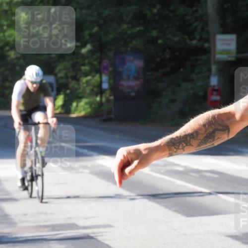08.09.2024 - Stadtparktriathlon Zöllner http://msf.ph/oto/6987736 08.09.2024 10:04:19 Radfahren 184, 200, 227, 253 meine-sportfotos.de