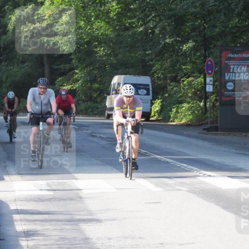 08.09.2024 - Stadtparktriathlon Zöllner http://msf.ph/oto/6987804 08.09.2024 10:04:57 Radfahren 211, 217, 234, 246 meine-sportfotos.de