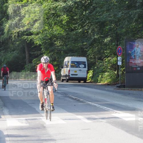 08.09.2024 - Stadtparktriathlon Zöllner http://msf.ph/oto/6987832 08.09.2024 10:05:14 Radfahren 201, 231 meine-sportfotos.de