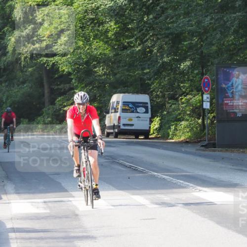 08.09.2024 - Stadtparktriathlon Zöllner http://msf.ph/oto/6987835 08.09.2024 10:05:14 Radfahren 201, 231 meine-sportfotos.de