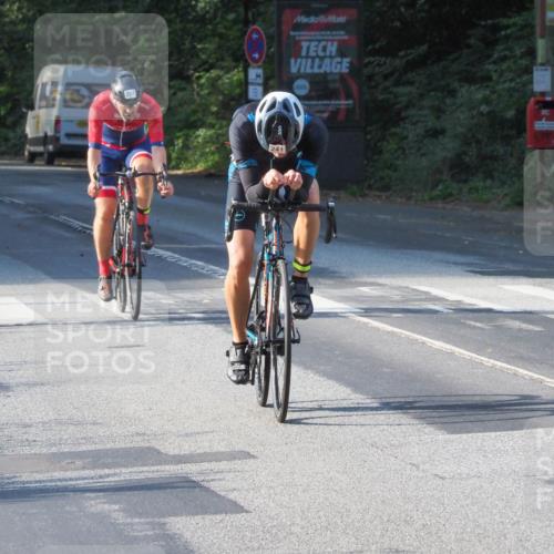 08.09.2024 - Stadtparktriathlon Zöllner http://msf.ph/oto/6987873 08.09.2024 10:05:28 Radfahren 241, 249, 257, 258 meine-sportfotos.de