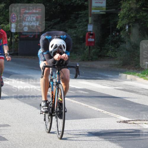08.09.2024 - Stadtparktriathlon Zöllner http://msf.ph/oto/6987879 08.09.2024 10:05:28 Radfahren 241, 249, 257, 258 meine-sportfotos.de