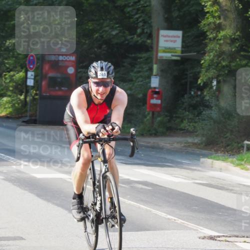 08.09.2024 - Stadtparktriathlon Zöllner http://msf.ph/oto/6987932 08.09.2024 10:06:13 Radfahren 245 meine-sportfotos.de