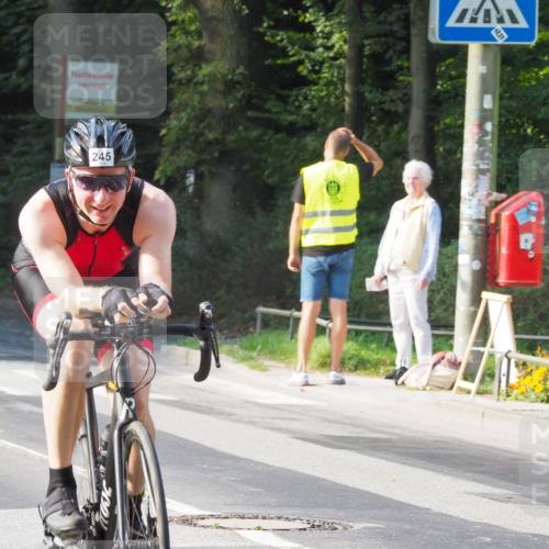 08.09.2024 - Stadtparktriathlon Zöllner http://msf.ph/oto/6987937 08.09.2024 10:06:13 Radfahren 245 meine-sportfotos.de
