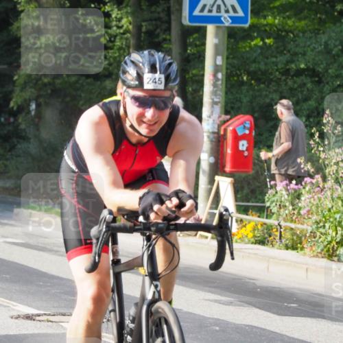 08.09.2024 - Stadtparktriathlon Zöllner http://msf.ph/oto/6987945 08.09.2024 10:06:13 Radfahren 245 meine-sportfotos.de