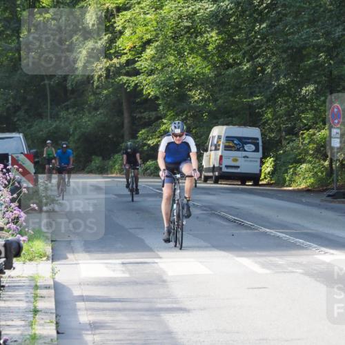 08.09.2024 - Stadtparktriathlon Zöllner http://msf.ph/oto/6987953 08.09.2024 10:06:21 Radfahren 207, 223, 226 meine-sportfotos.de