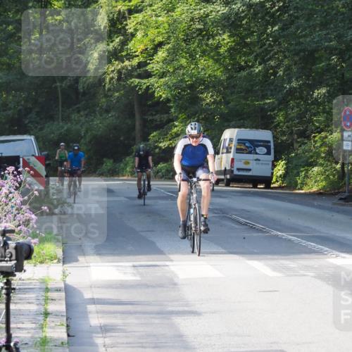 08.09.2024 - Stadtparktriathlon Zöllner http://msf.ph/oto/6987957 08.09.2024 10:06:21 Radfahren 207, 223, 226 meine-sportfotos.de