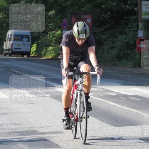 08.09.2024 - Stadtparktriathlon Zöllner http://msf.ph/oto/6987972 08.09.2024 10:06:27 Radfahren 207, 218, 223, 226 meine-sportfotos.de