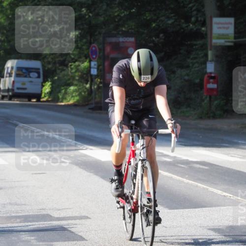 08.09.2024 - Stadtparktriathlon Zöllner http://msf.ph/oto/6987976 08.09.2024 10:06:27 Radfahren 207, 218, 223, 226 meine-sportfotos.de