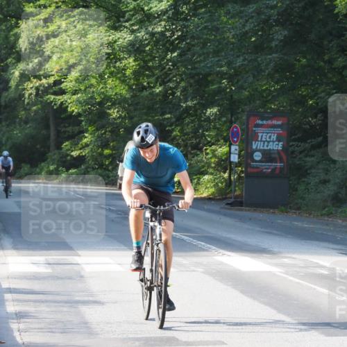 08.09.2024 - Stadtparktriathlon Zöllner http://msf.ph/oto/6988010 08.09.2024 10:06:52 Radfahren 188, 222 meine-sportfotos.de
