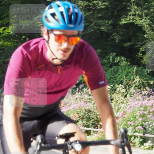 08.09.2024 - Stadtparktriathlon Zöllner http://msf.ph/oto/6988091 08.09.2024 10:07:10 Radfahren 215, 216, 256, 261, 262 meine-sportfotos.de