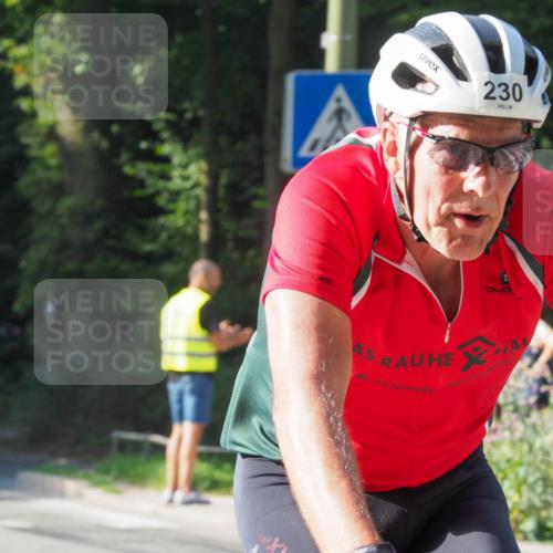 08.09.2024 - Stadtparktriathlon Zöllner http://msf.ph/oto/6988150 08.09.2024 10:07:24 Radfahren 221, 230 meine-sportfotos.de