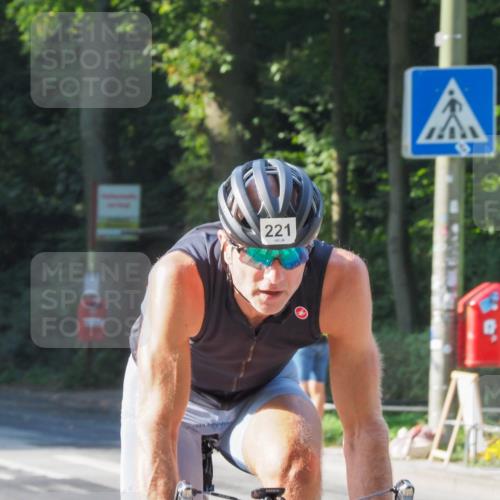 08.09.2024 - Stadtparktriathlon Zöllner http://msf.ph/oto/6988154 08.09.2024 10:07:29 Radfahren 221, 259 meine-sportfotos.de