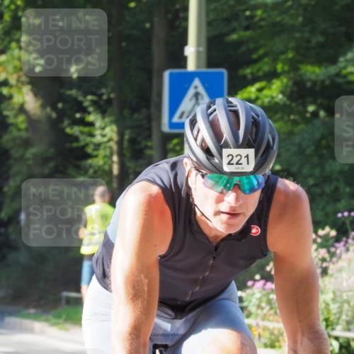 08.09.2024 - Stadtparktriathlon Zöllner http://msf.ph/oto/6988158 08.09.2024 10:07:29 Radfahren 221, 259 meine-sportfotos.de