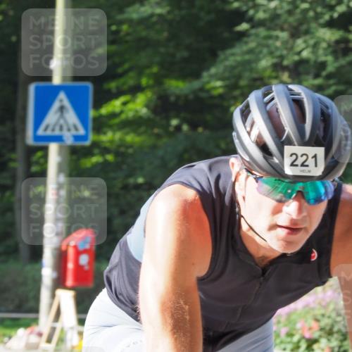 08.09.2024 - Stadtparktriathlon Zöllner http://msf.ph/oto/6988160 08.09.2024 10:07:29 Radfahren 221, 259 meine-sportfotos.de