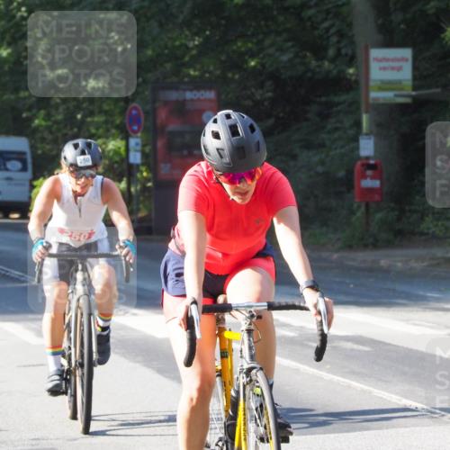 08.09.2024 - Stadtparktriathlon Zöllner http://msf.ph/oto/6988173 08.09.2024 10:07:38 Radfahren 250, 259 meine-sportfotos.de