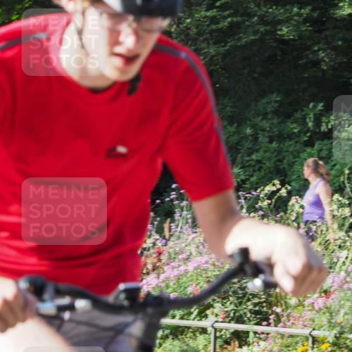 08.09.2024 - Stadtparktriathlon Zöllner http://msf.ph/oto/6988213 08.09.2024 10:08:00 Radfahren 233, 235 meine-sportfotos.de