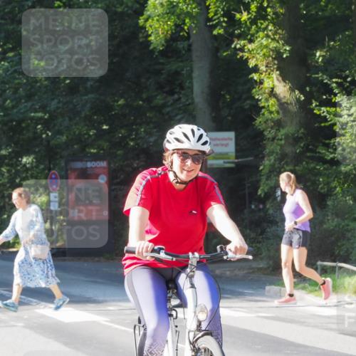 08.09.2024 - Stadtparktriathlon Zöllner http://msf.ph/oto/6988227 08.09.2024 10:08:09 Radfahren 233 meine-sportfotos.de